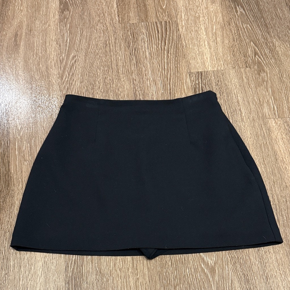 A&F Black Mini Skirt